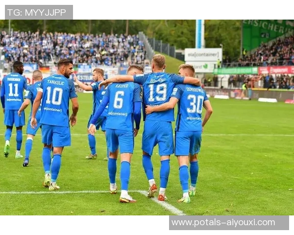 布雷达主场迎战埃因霍温青年队力争全取三分展现强劲实力